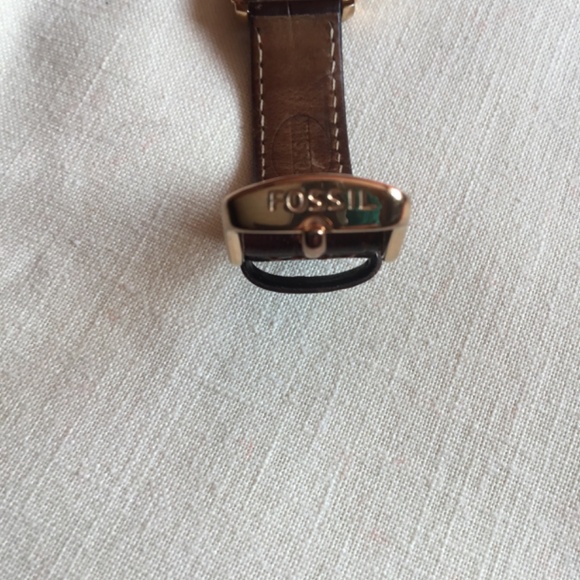 Fossil Watch - Picture 8 of 10